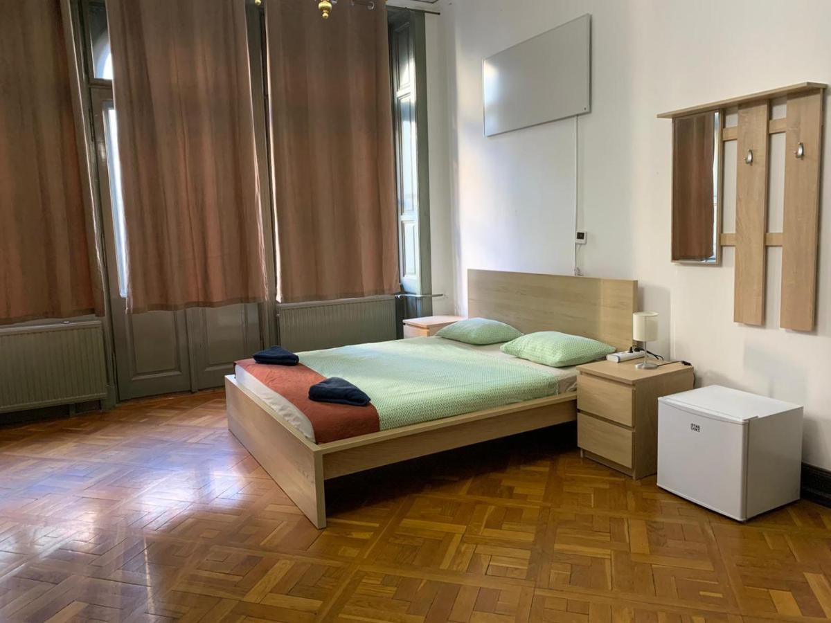 Kecskemeti Rooms ブダペスト エクステリア 写真
