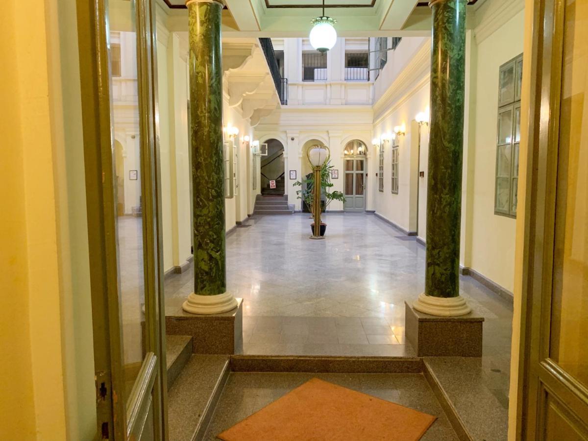Kecskemeti Rooms ブダペスト エクステリア 写真