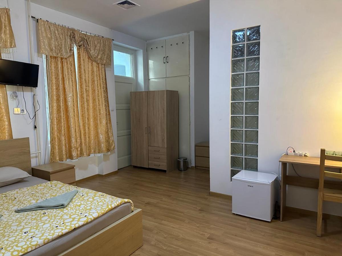 Kecskemeti Rooms ブダペスト エクステリア 写真