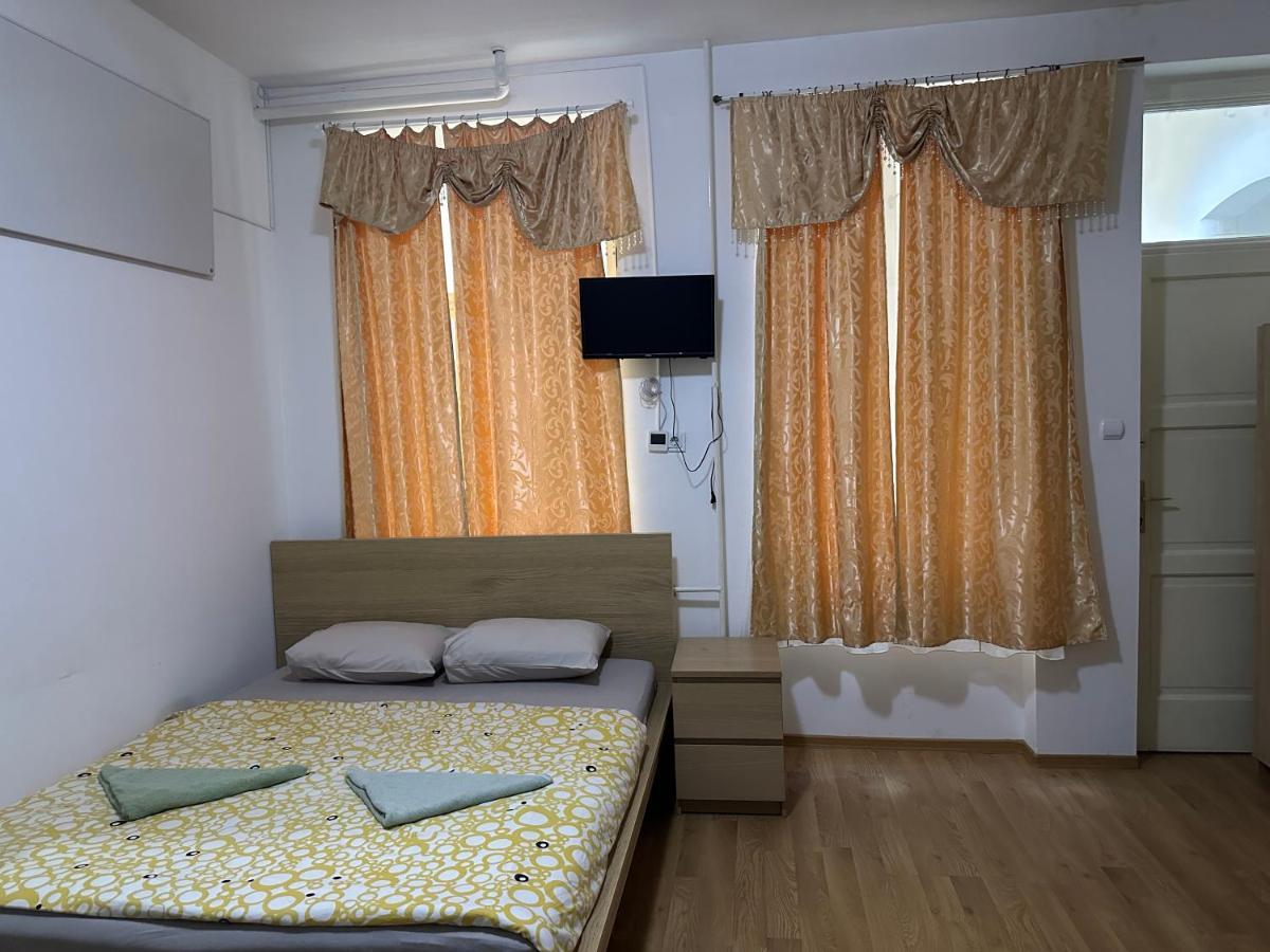 Kecskemeti Rooms ブダペスト エクステリア 写真