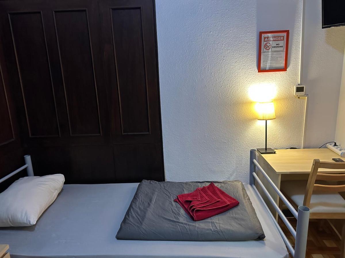 Kecskemeti Rooms ブダペスト エクステリア 写真