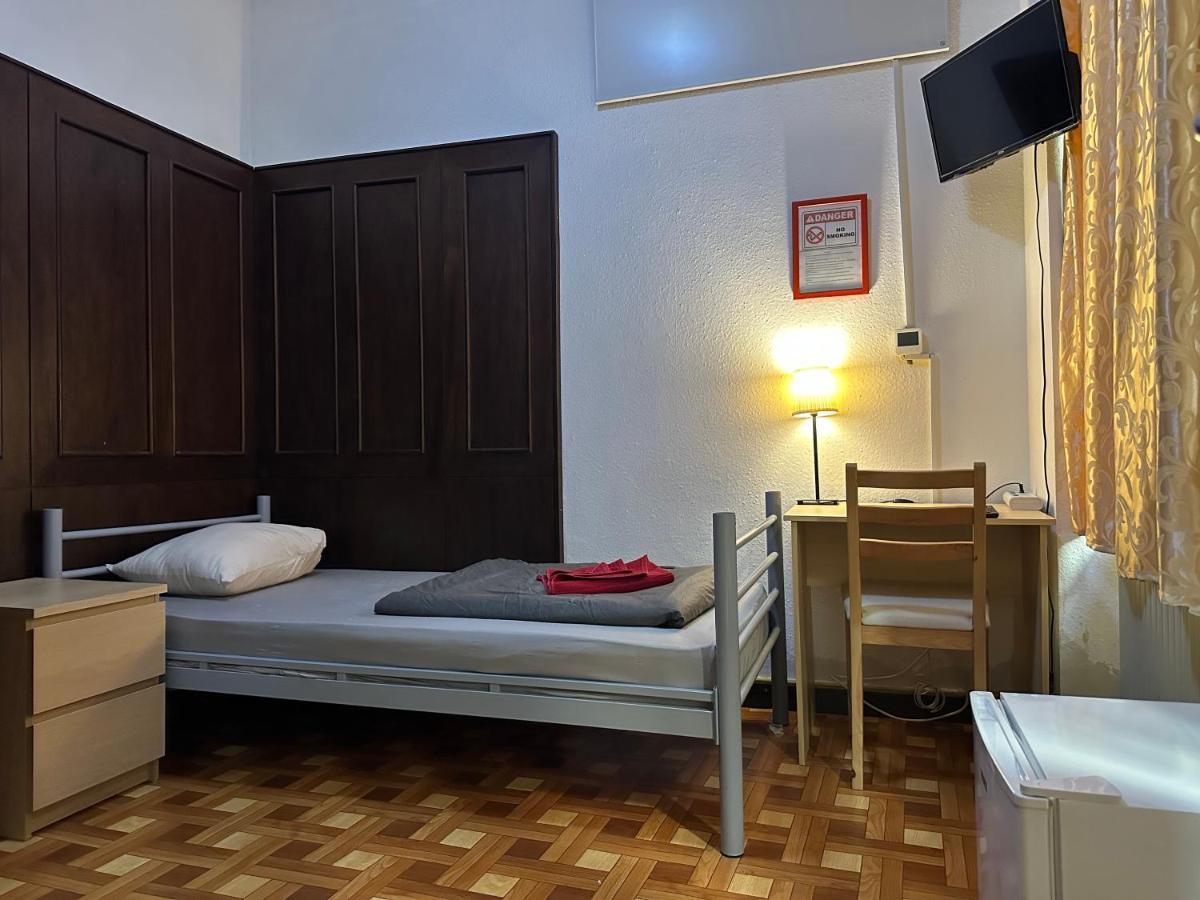 Kecskemeti Rooms ブダペスト エクステリア 写真